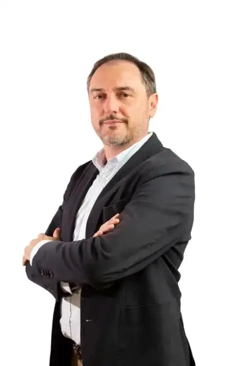Copertina di INMOBILIARIA LUFRAN