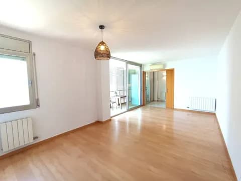 Piso de 88 m² en Rubí