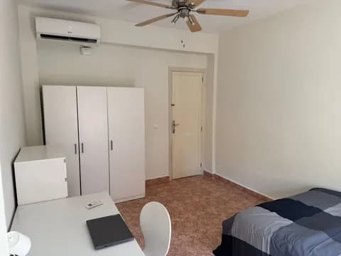 Habitación 90 m², Gandía